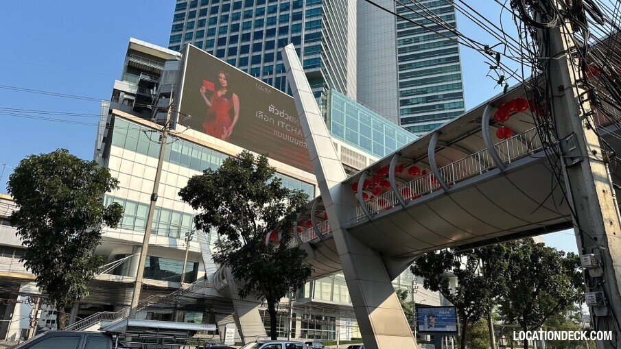 CW Tower Skybridge - Bangkok, Thailand Filming Location