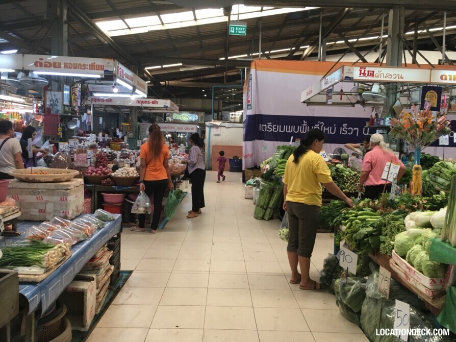 Yingcharoen Market - Bangkok, Thailand Filming Location