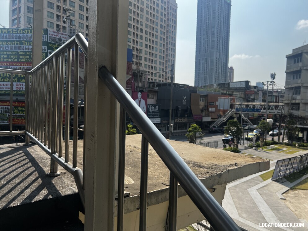 Saphan Khwai Intersection Bridge - Bangkok, Thailand Filming Location