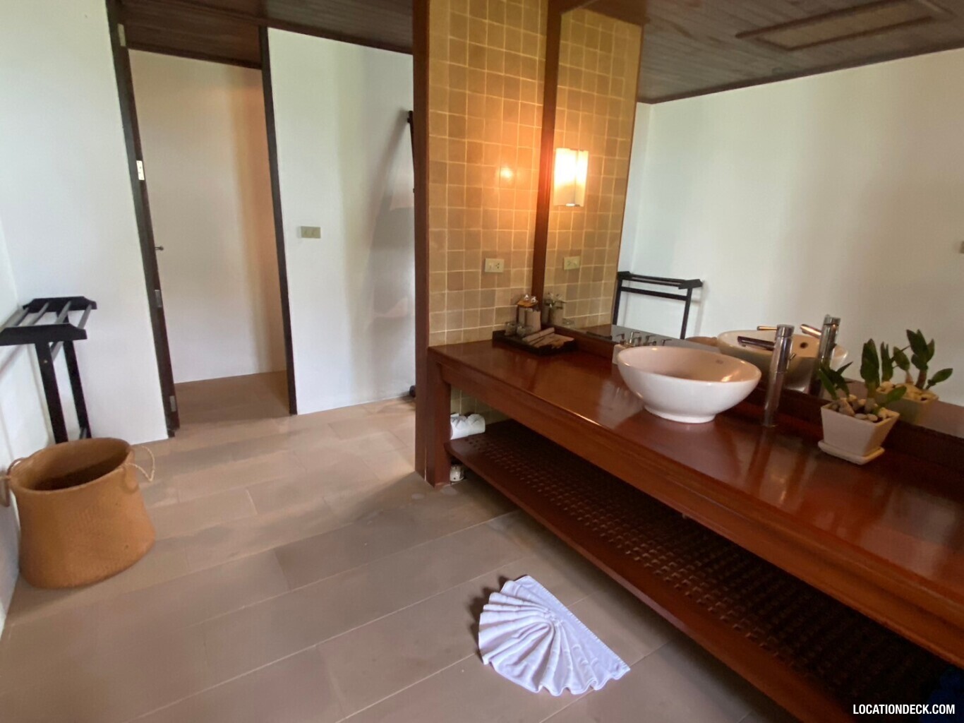 Baan Kinnaree - Surat Thani, Thailand Filming Location