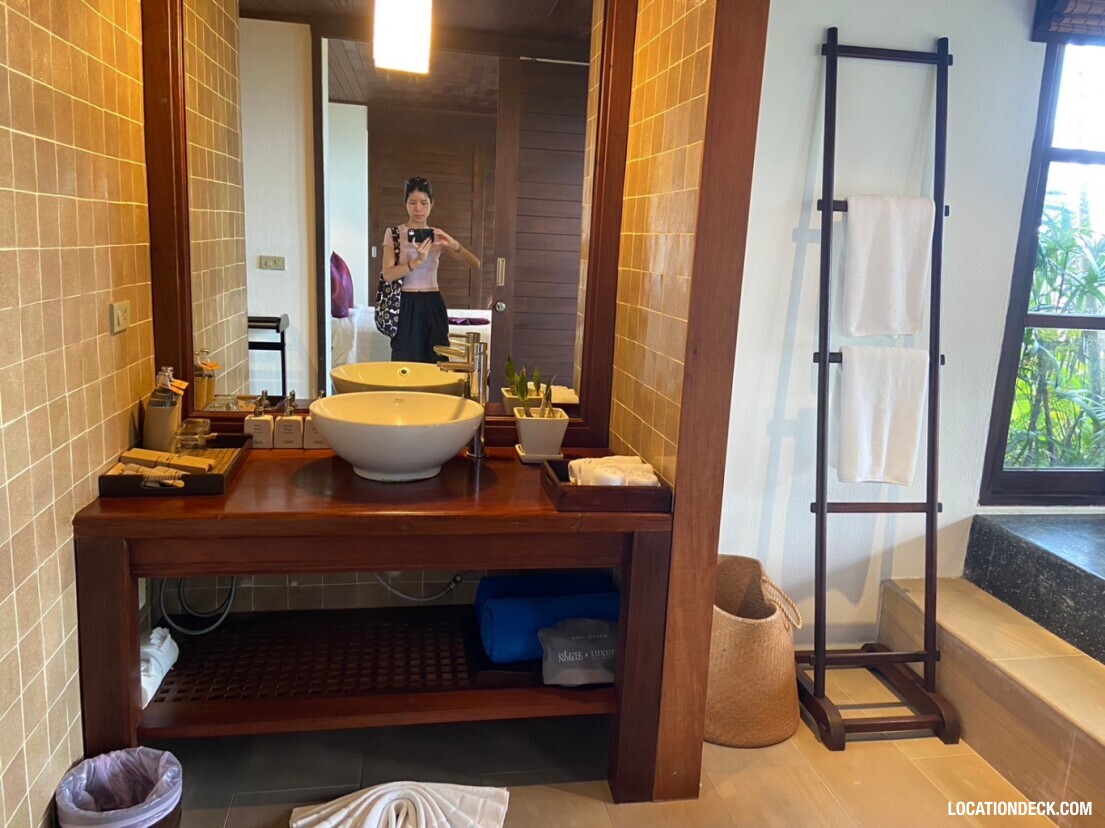 Baan Kinnaree - Surat Thani, Thailand Filming Location