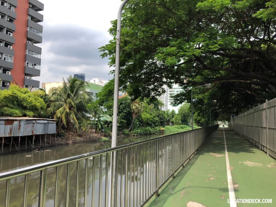 Lumpini Benjakitti Bridge - Bangkok, Thailand Filming Location
