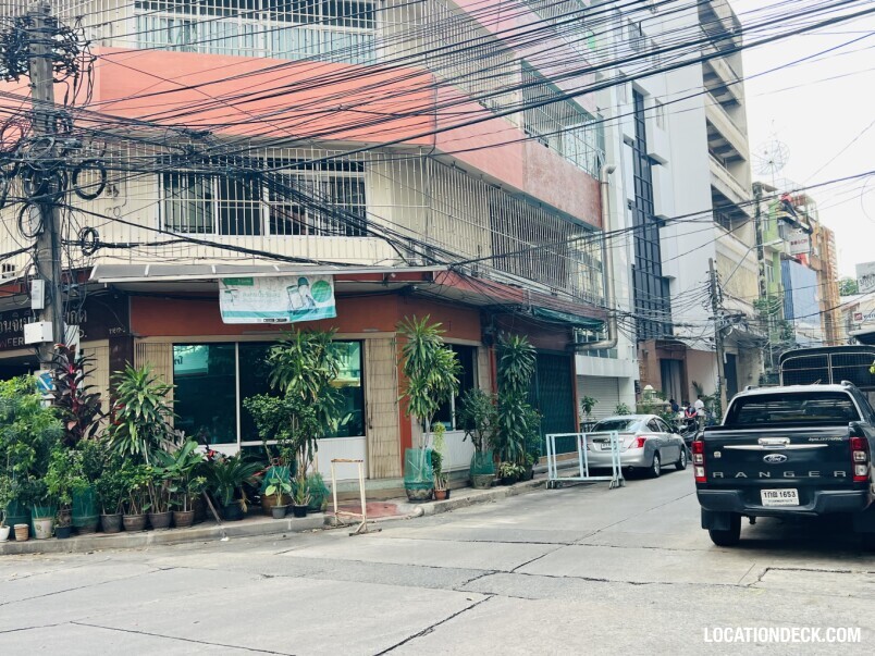 Chalem Ket Soi 4 - Bangkok, Thailand Filming Location
