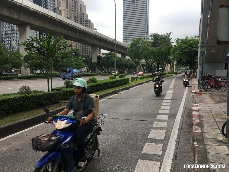 Road Under Thonburi BTS - Bangkok, Thailand Filming Location