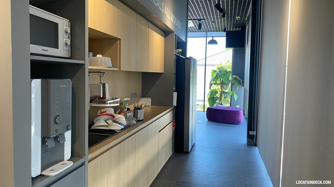 Synhub Coworking - Pathum Thani, Thailand Filming Location