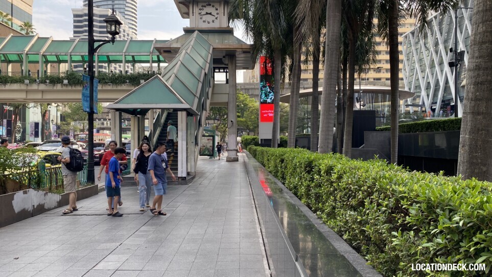 Siam Bridge between CentralWorld and Gaysorn - Bangkok, Thailand Filming Location