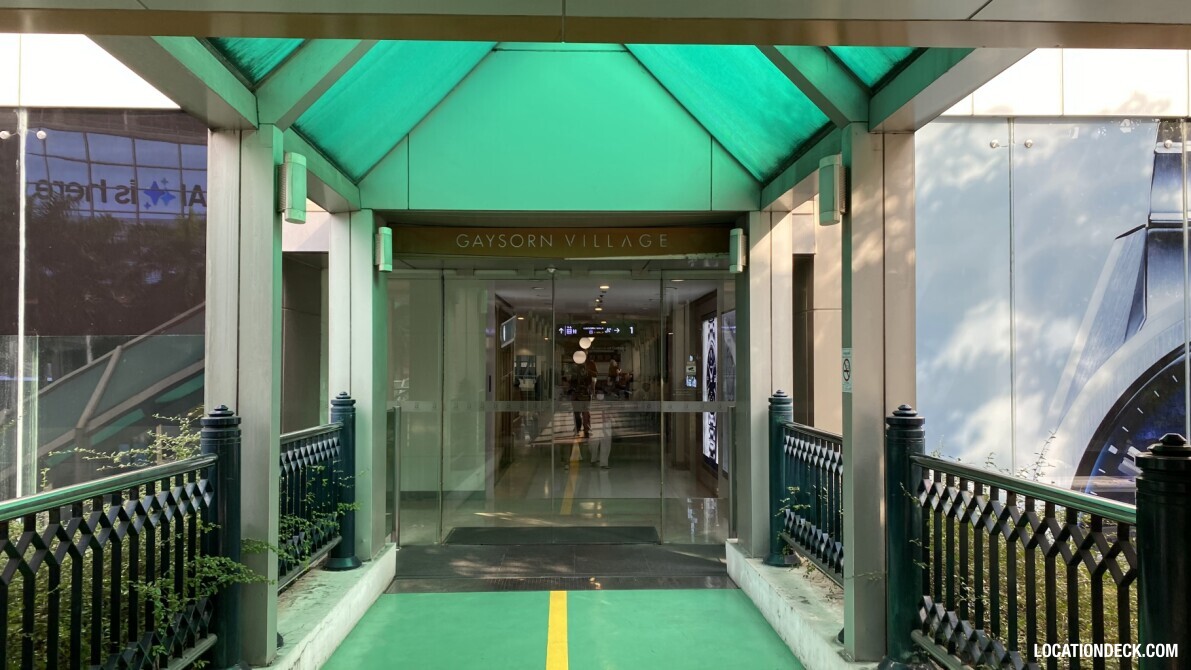 Siam Bridge between CentralWorld and Gaysorn - Bangkok, Thailand Filming Location