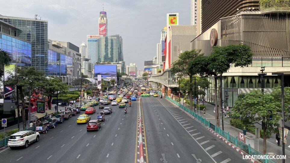 Siam Bridge between CentralWorld and Gaysorn - Bangkok, Thailand Filming Location