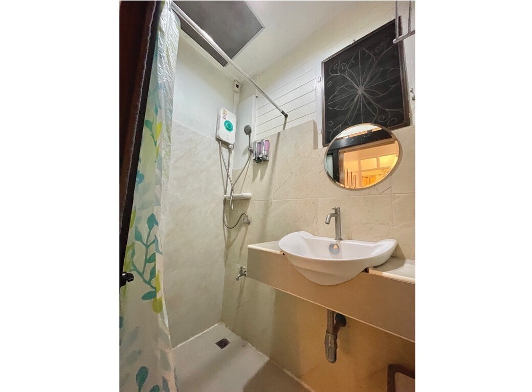 Dara Three Hostel - Bangkok, Thailand Filming Location