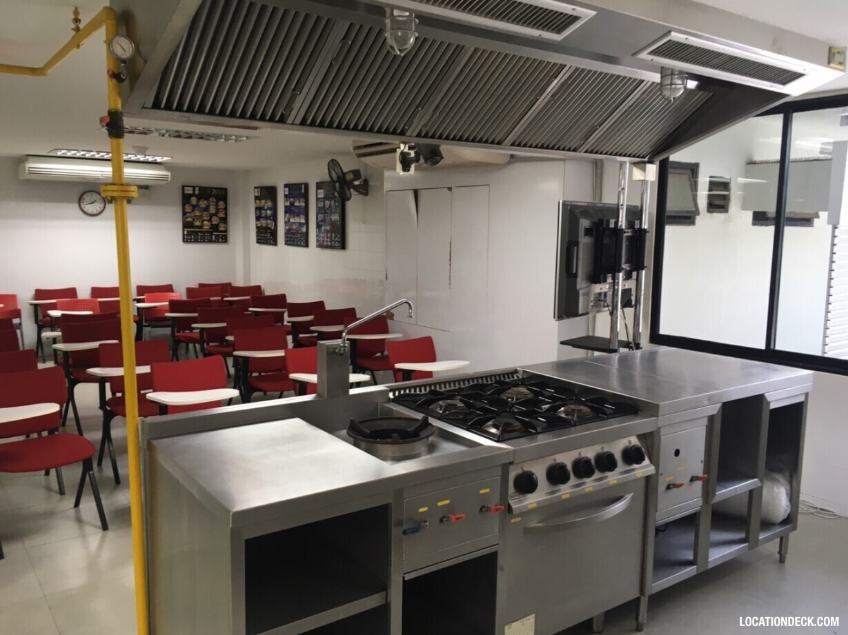 Matichon Commercial Kitchen - Bangkok, Thailand Filming Location