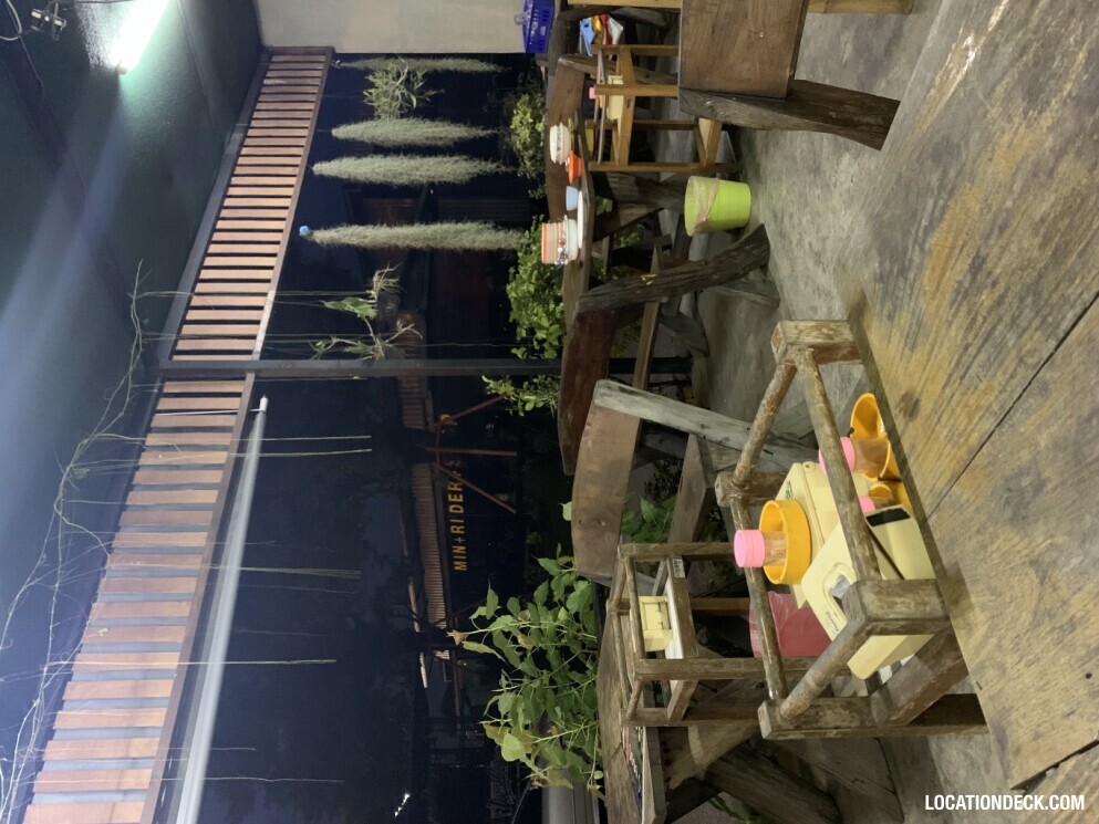 Snake Dish Restaurant - Bangkok, Thailand Filming Location