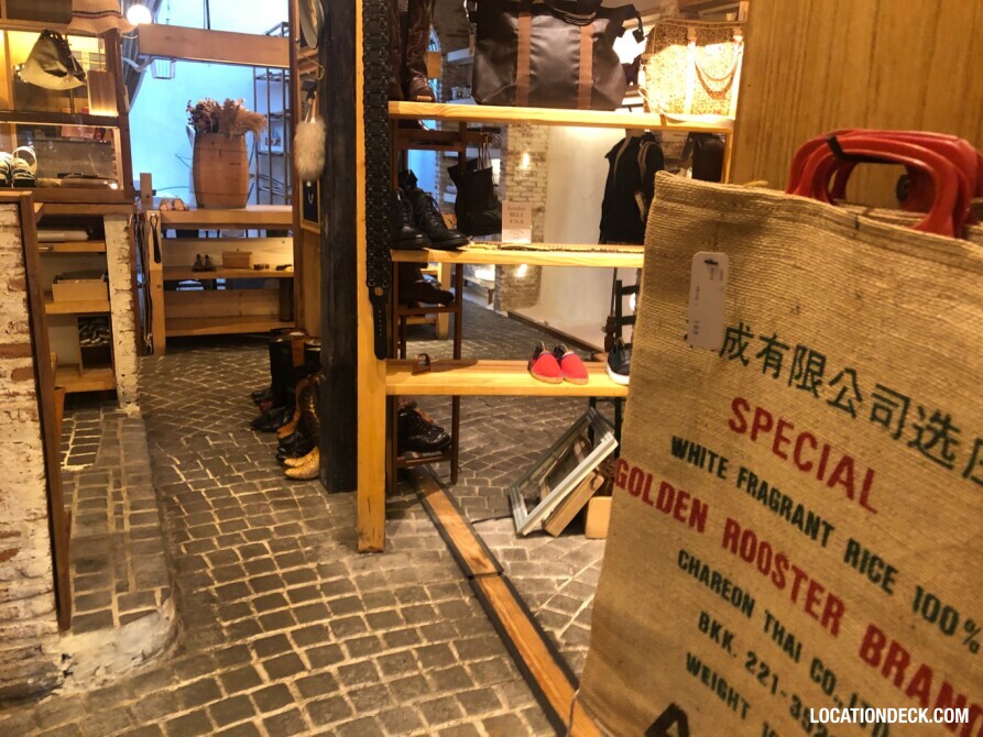 (un)Fashion Vintage Collection Cafe - Bangkok, Thailand Filming Location