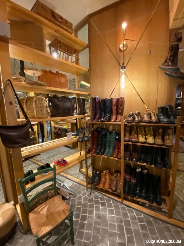 (un)Fashion Vintage Collection Cafe - Bangkok, Thailand Filming Location