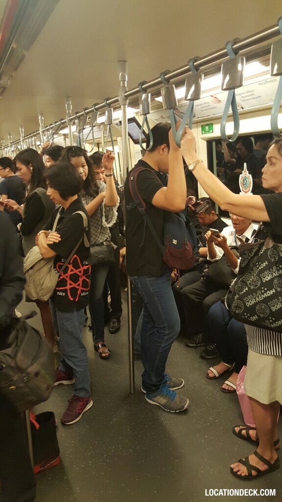 MRT Phra Ram 9 - Bangkok, Thailand Filming Location