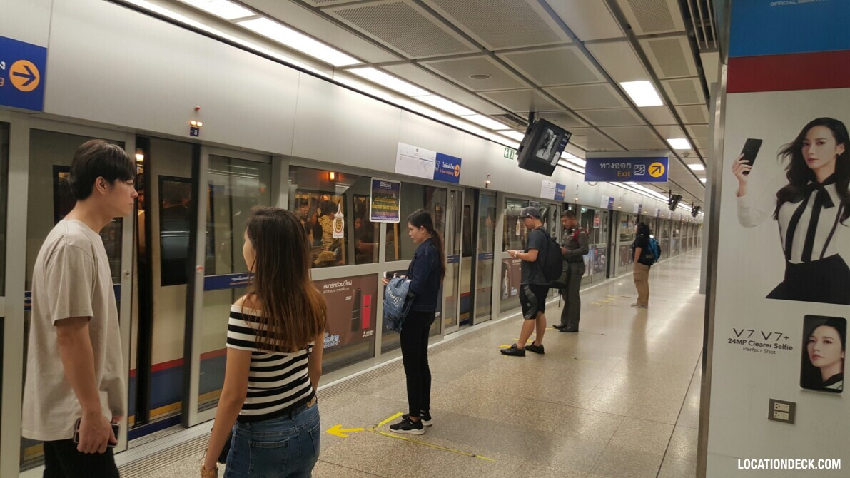 MRT Phra Ram 9 - Bangkok, Thailand Filming Location