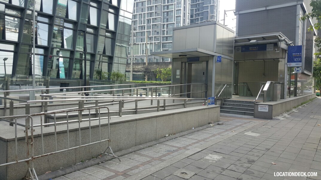 MRT Phra Ram 9 - Bangkok, Thailand Filming Location