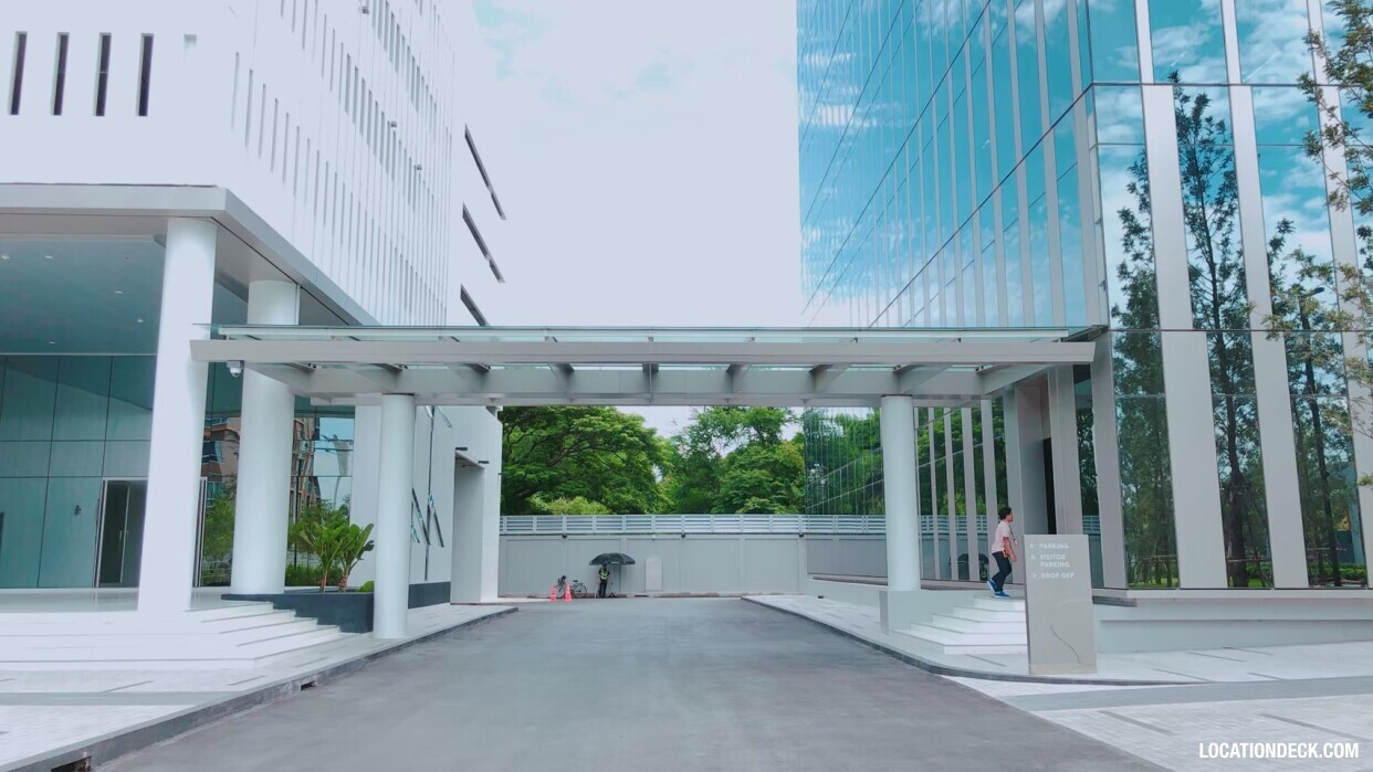 Kaset Nawamin Road - Bangkok, Thailand Filming Location