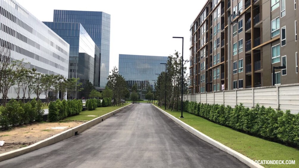 Kaset Nawamin Road - Bangkok, Thailand Filming Location