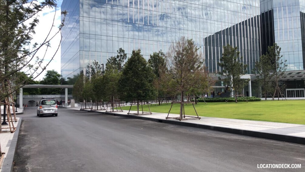 Kaset Nawamin Road - Bangkok, Thailand Filming Location