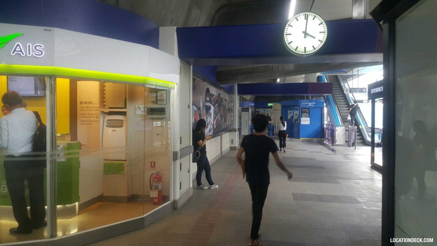 Chong Nonsi BTS Station - Bangkok, Thailand Filming Location