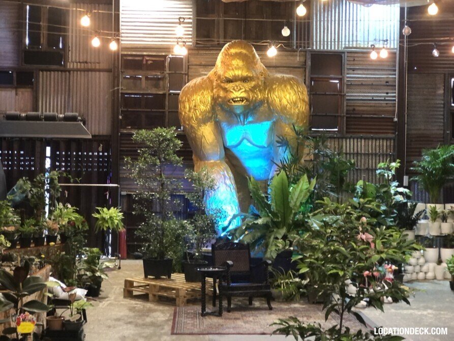 Chang Chui Night Market - Bangkok, Thailand Filming Location