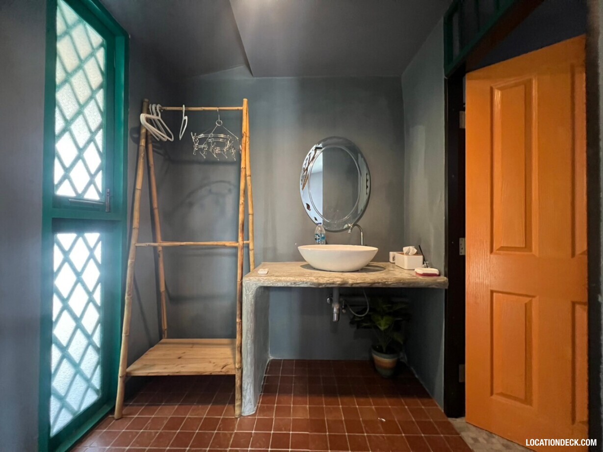 Time Sabai 134 Hostel - Bangkok, Thailand Filming Location