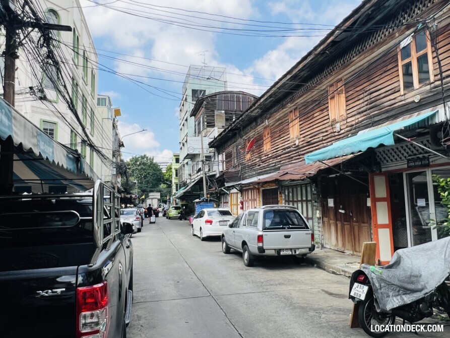 Soi Samsen - Bangkok, Thailand Filming Location