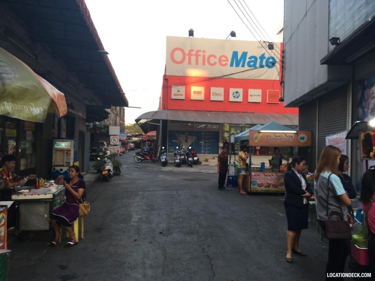Road under Saphan Khwai BTS Station - Bangkok, Thailand Filming Location