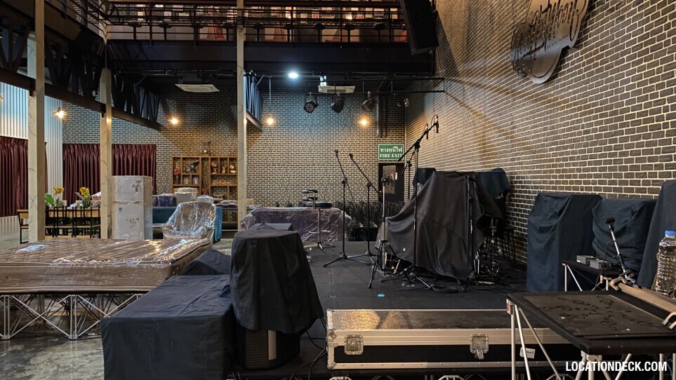 Red Hot Moon Bar - Pathum Thani, Thailand Filming Location