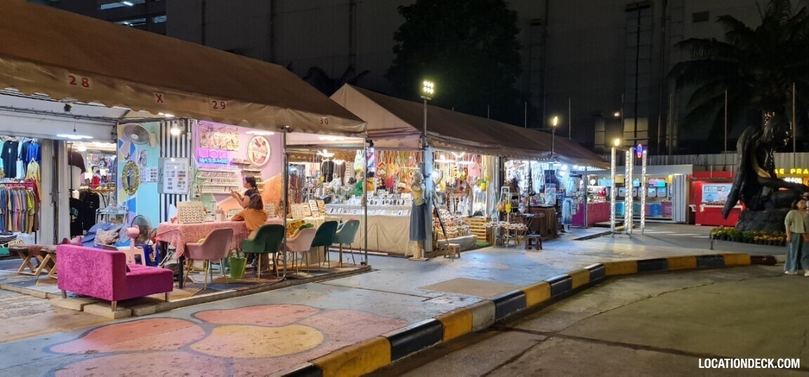 Dee One Ratchada Market - Bangkok, Thailand Filming Location