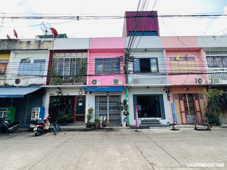 Soi Phra Sawat Street - Bangkok, Thailand Filming Location