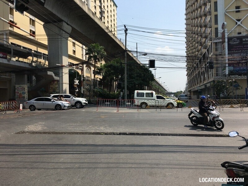 Road Next to Hua Mak ARL - Bangkok, Thailand Filming Location