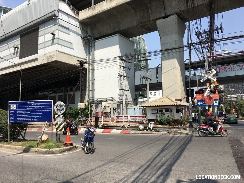 Road Next to Hua Mak ARL - Bangkok, Thailand Filming Location