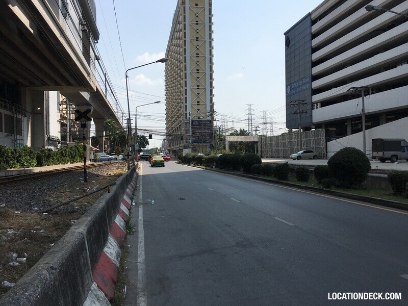 Road Next to Hua Mak ARL - Bangkok, Thailand Filming Location
