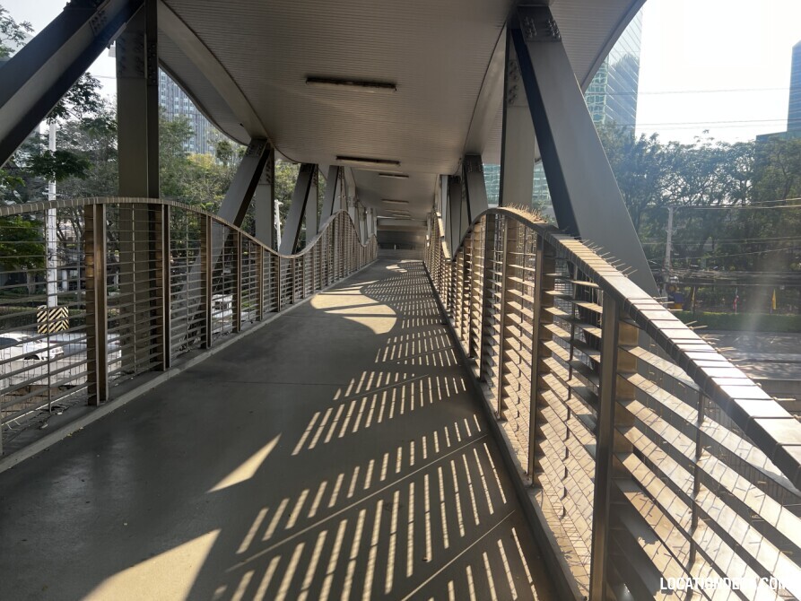 Ratchayothin Bridge - Bangkok, Thailand Filming Location