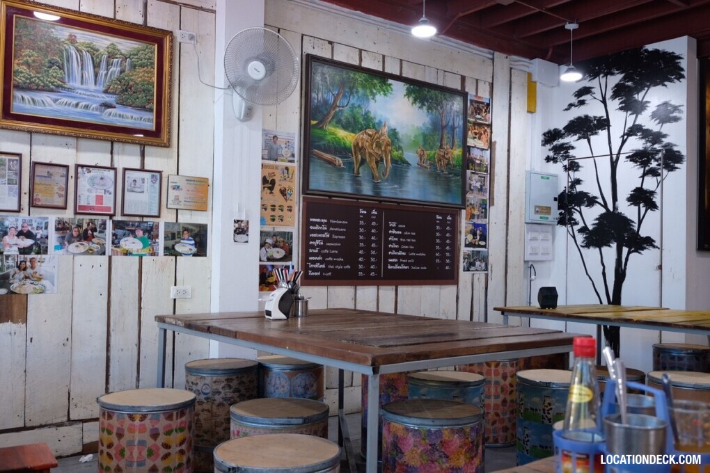 Sri Lueng Pochana Chicken Rice - Bangkok, Thailand Filming Location