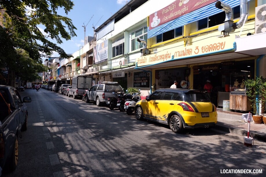 Sri Lueng Pochana Chicken Rice - Bangkok, Thailand Filming Location