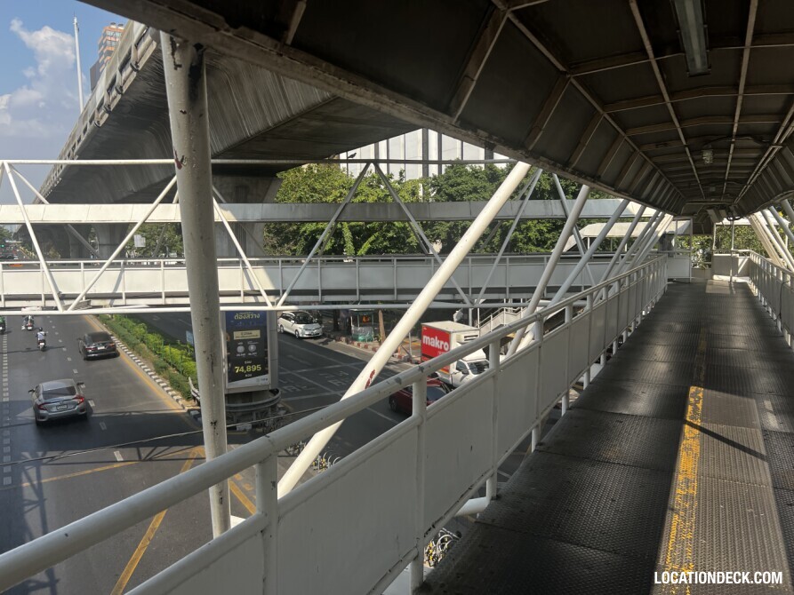 Phaya Thai Ari 3 Bridge - Bangkok, Thailand Filming Location