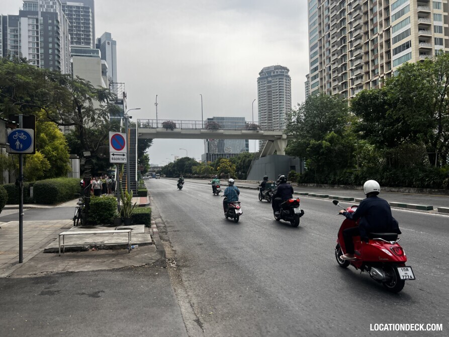Chong  Nonsri Canal Park - Bangkok, Thailand Filming Location