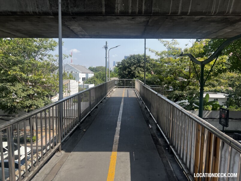 Victory Monument Ari 2 Bridge - Bangkok, Thailand Filming Location