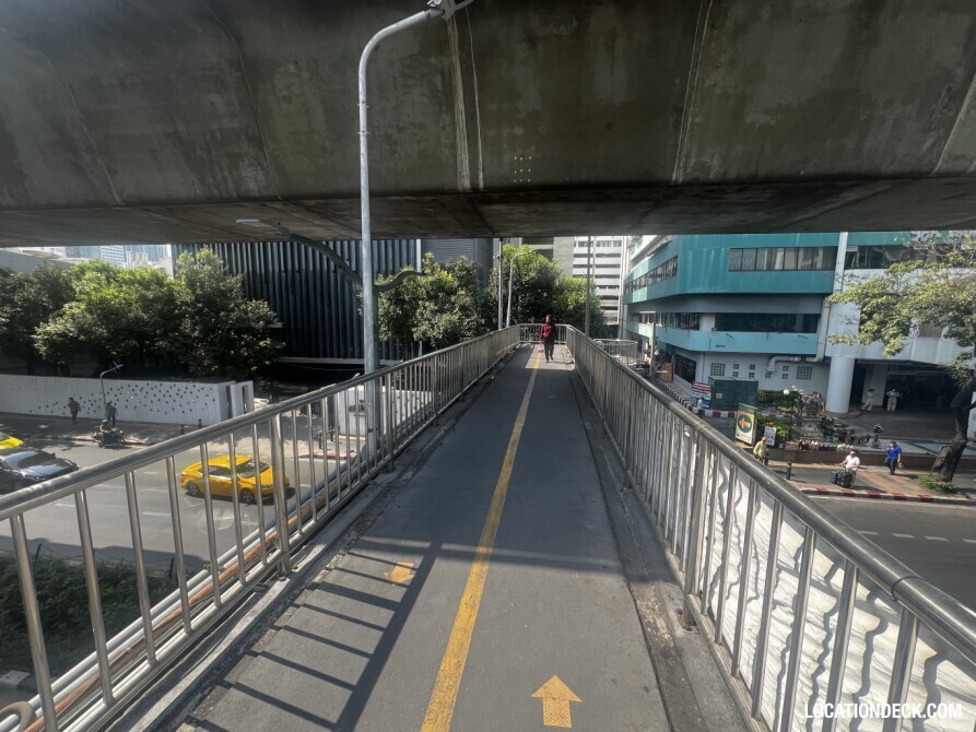 Victory Monument Ari 2 Bridge - Bangkok, Thailand Filming Location