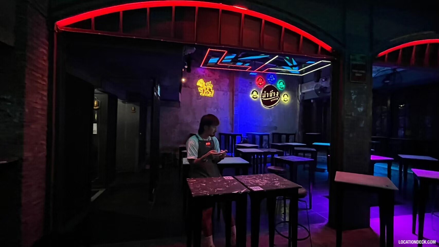 Tha Chang Club - Bangkok, Thailand Filming Location