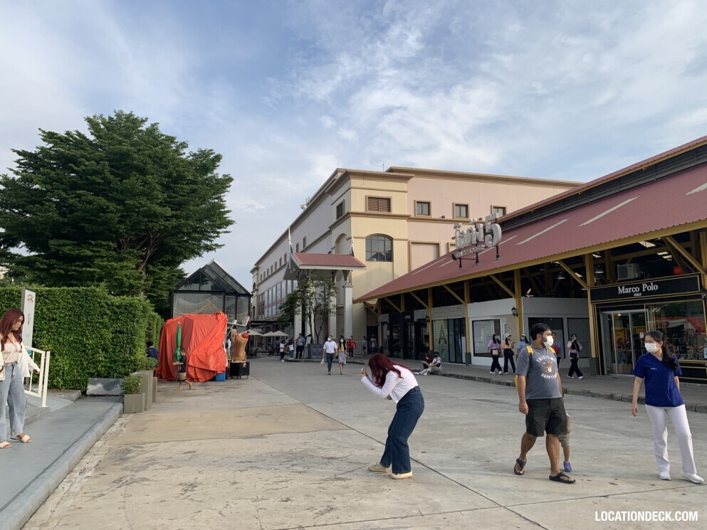 Asiatique Night Market - Bangkok, Thailand Filming Location