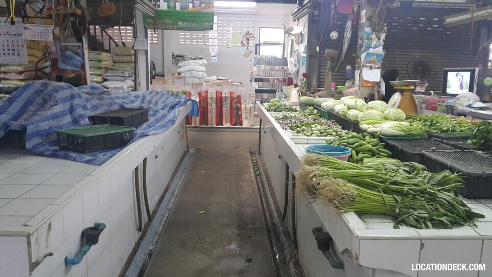 Kosum Ruam Chai Market - Bangkok, Thailand Filming Location