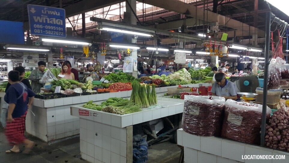 Kosum Ruam Chai Market - Bangkok, Thailand Filming Location