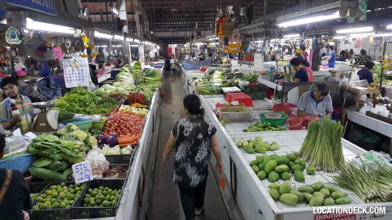 Kosum Ruam Chai Market - Bangkok, Thailand Filming Location
