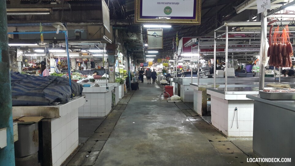 Kosum Ruam Chai Market - Bangkok, Thailand Filming Location