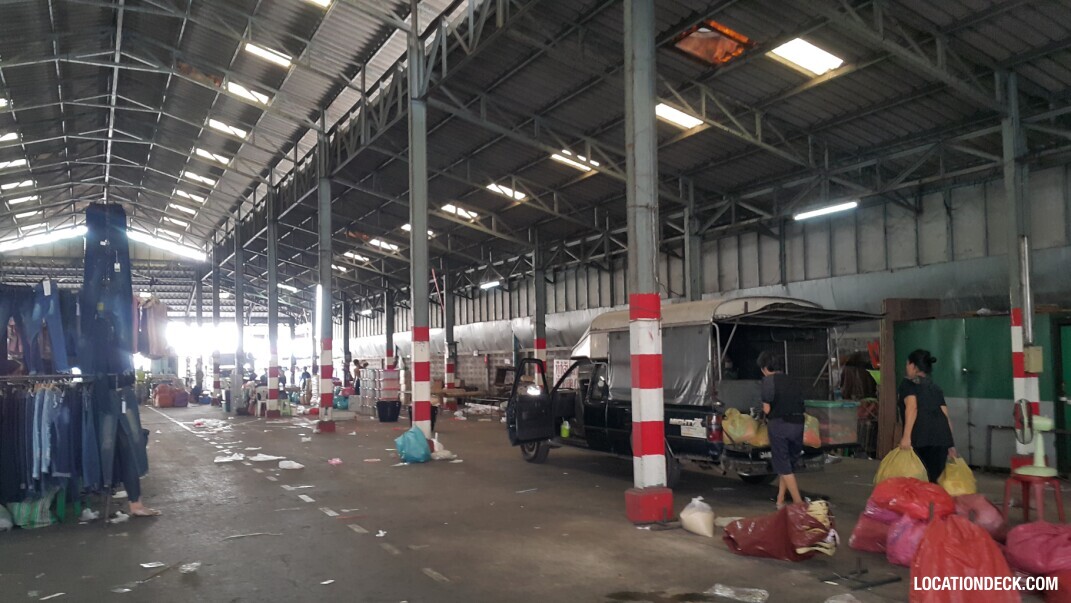 Kosum Ruam Chai Market - Bangkok, Thailand Filming Location