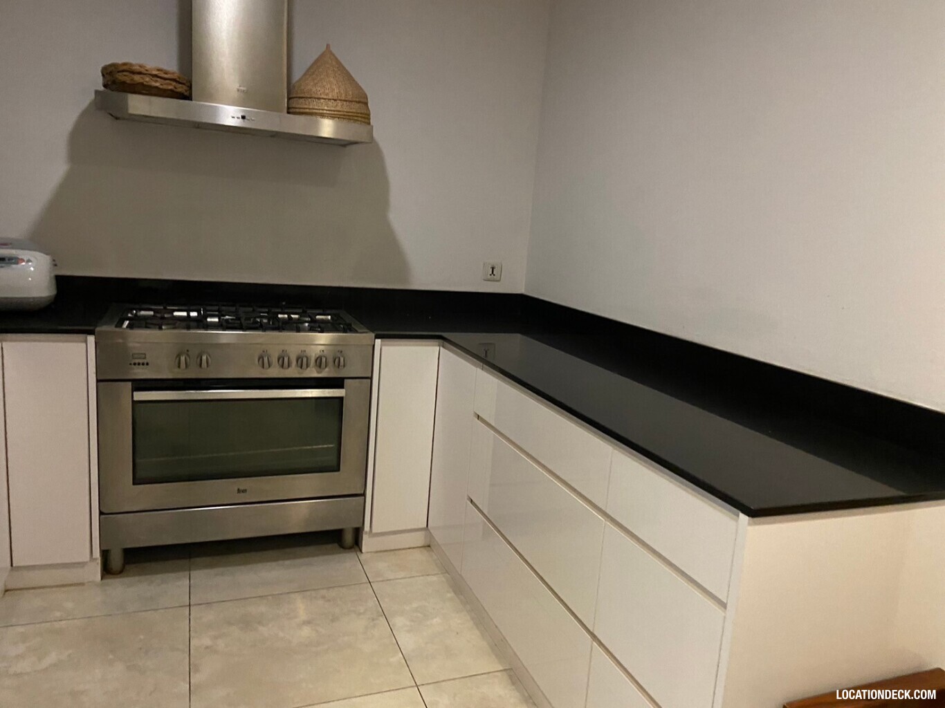 Misskawaan Residences - Surat Thani, Thailand Filming Location