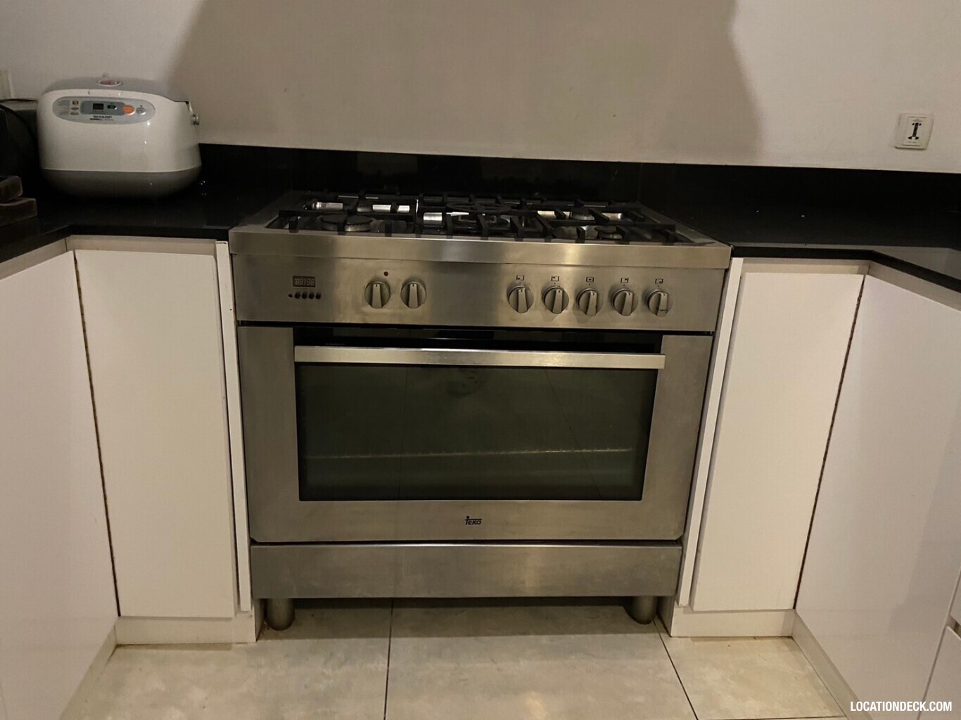 Misskawaan Residences - Surat Thani, Thailand Filming Location